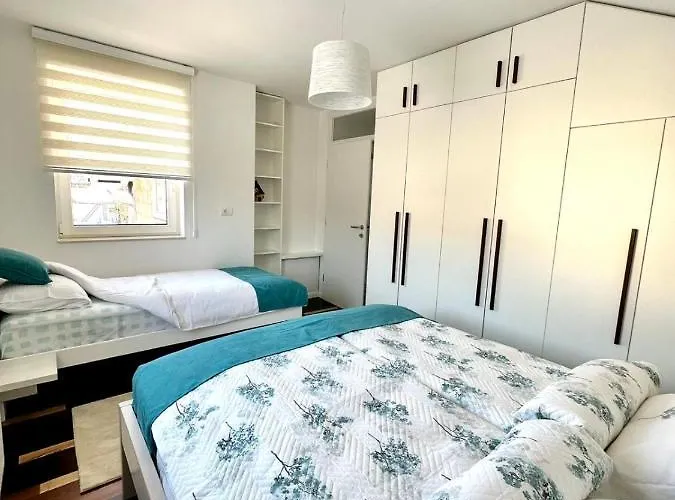 Lux Apartments Minja