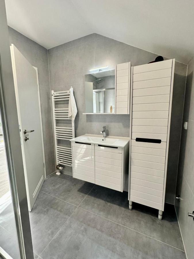 Lux Minja Pale